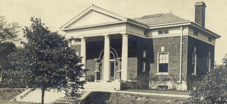 1. St. Charles Public Library: Carnegie Room