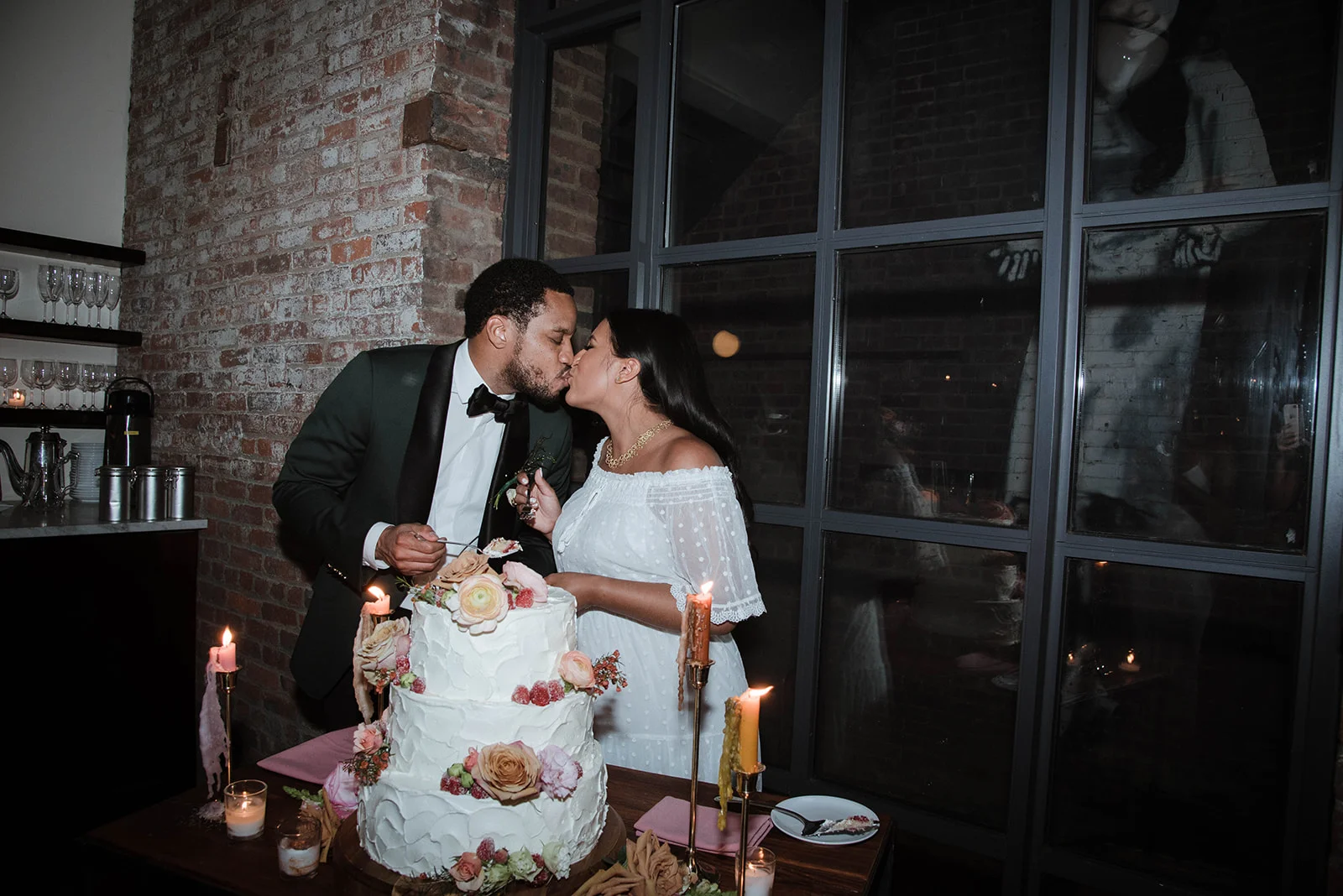 Denise & Tim- sneaks-67_websize.jpg