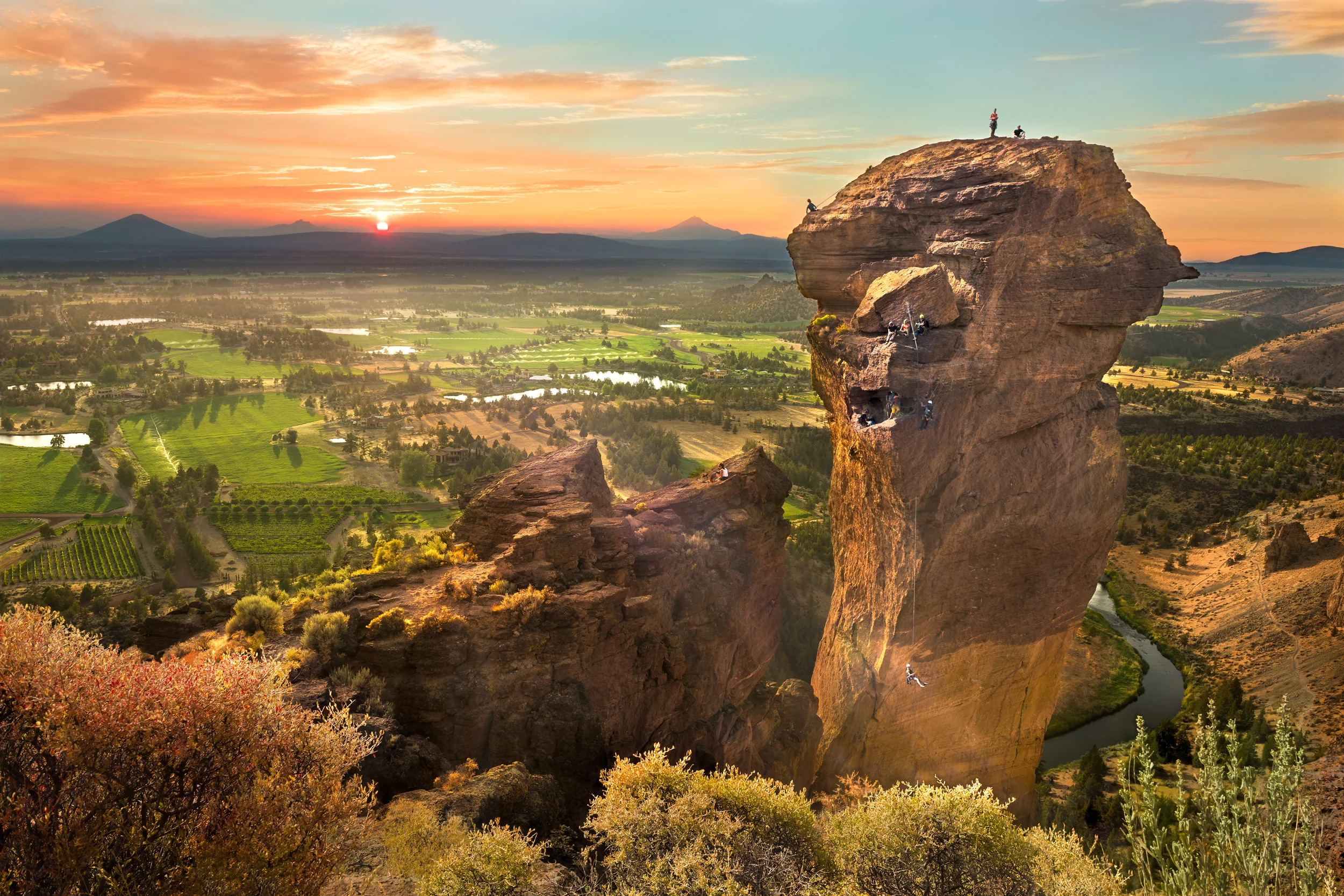Monkey-Face-Smith-Rock-Sunset.jpg