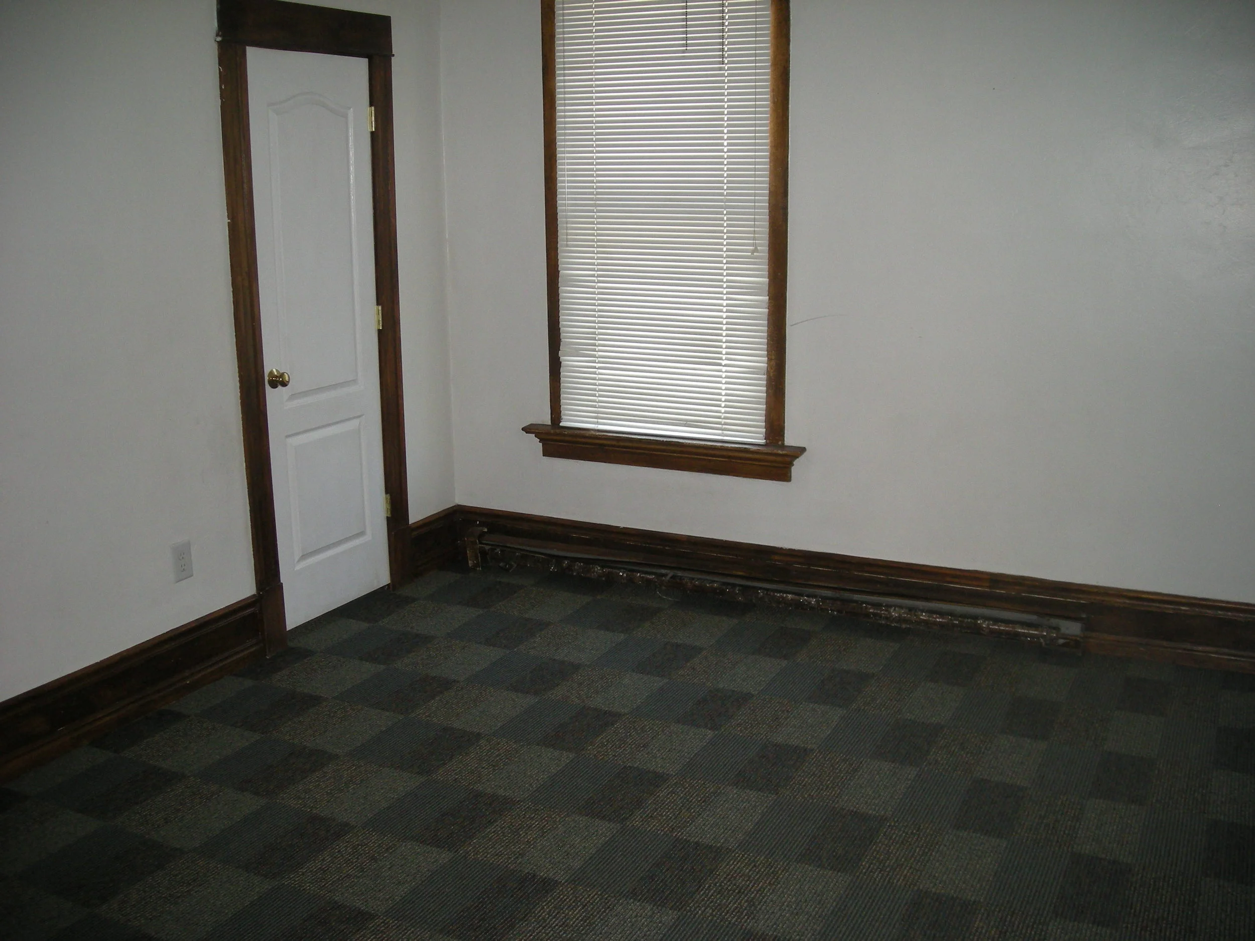 Bedroom 2.JPG
