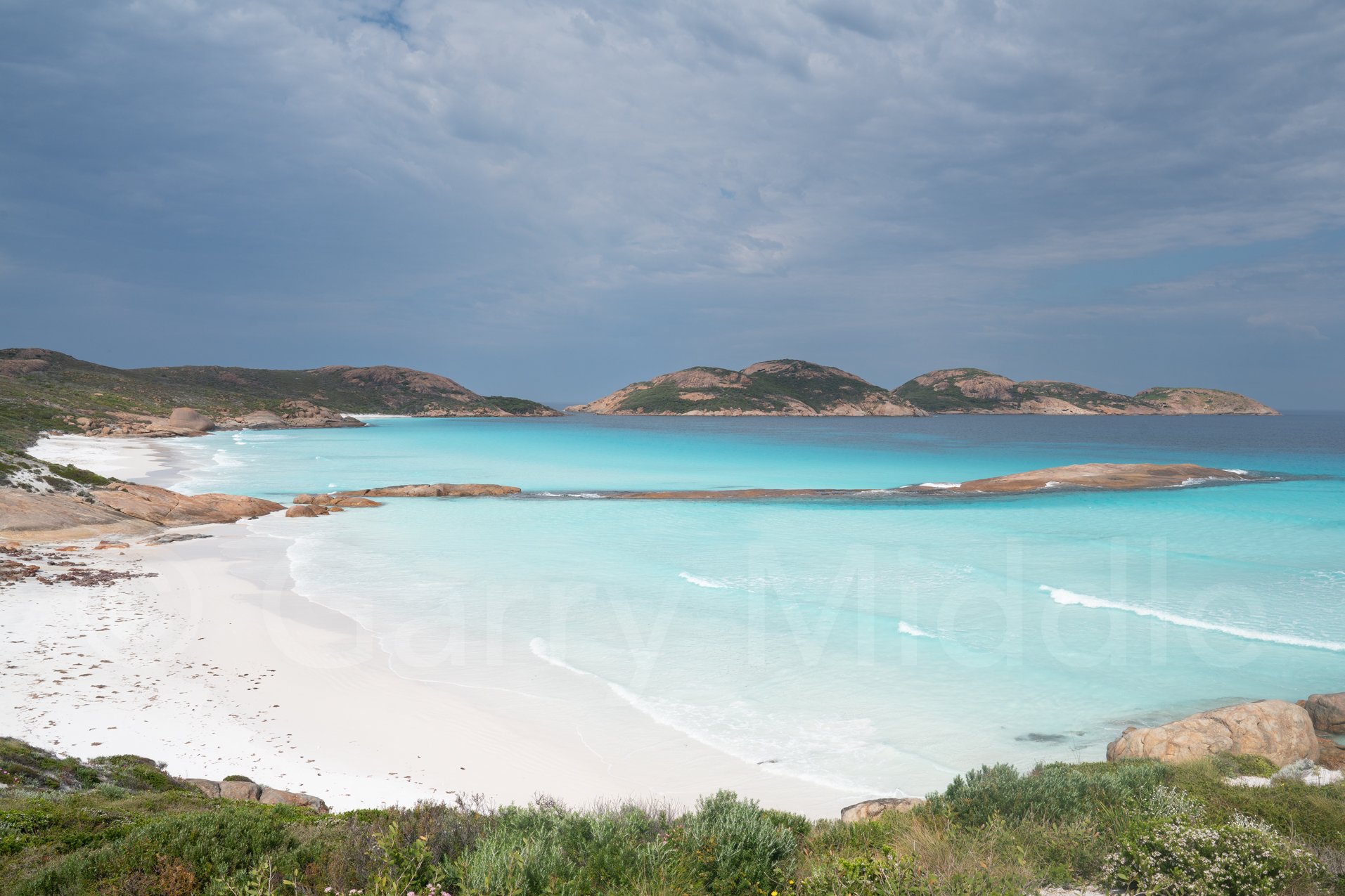 Lucky Bay 3_copyright.jpg