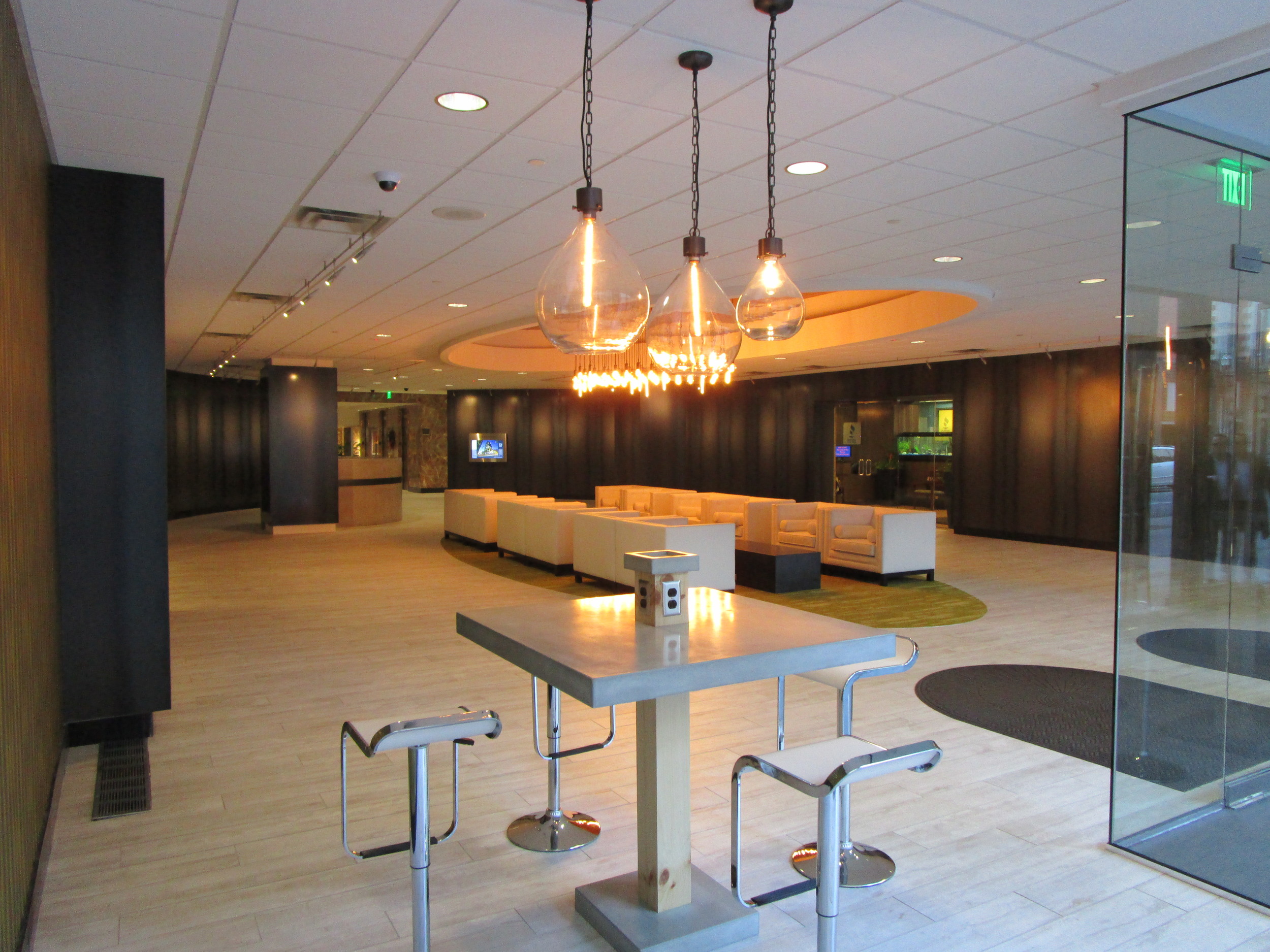 renovated lobby looking back to elevator cabs