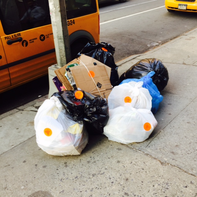  Gustavo. 

 Instagram.com/gustavoluzsousa
@gustavoluzsousa 
