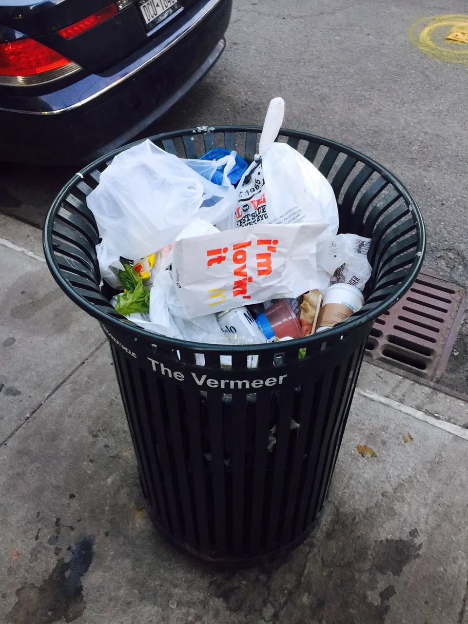  Gustavo. 

 Instagram.com/gustavoluzsousa
@gustavoluzsousa 
