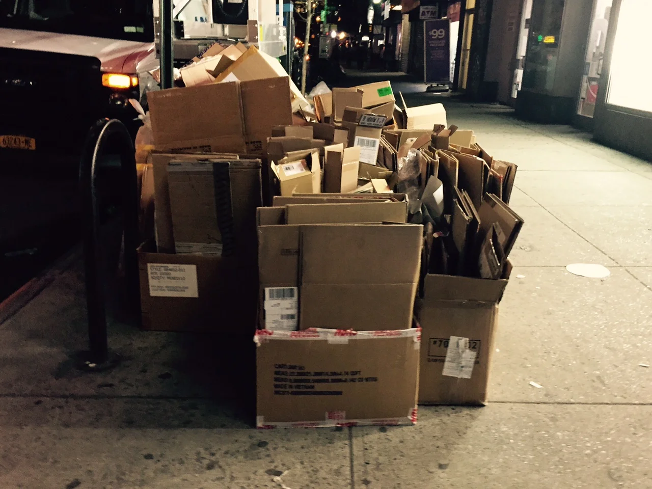  Gustavo. 

 Instagram.com/gustavoluzsousa
@gustavoluzsousa 
