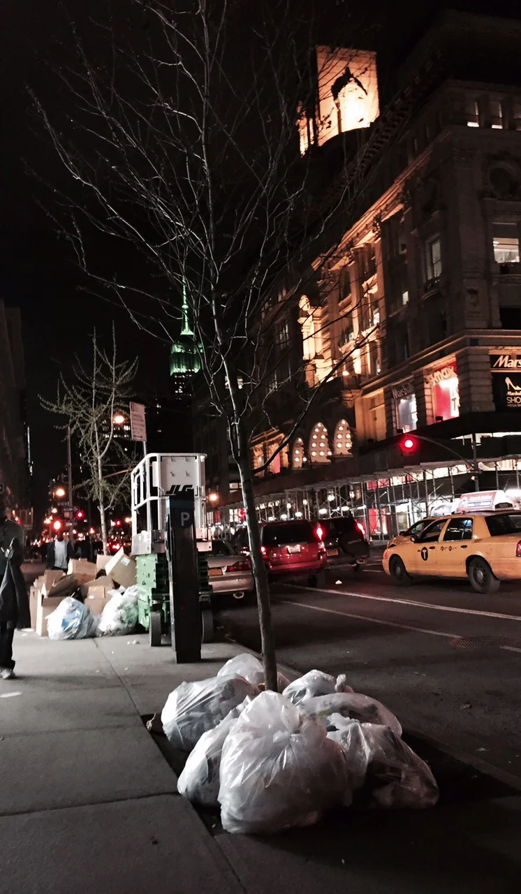  Gustavo. 

 Instagram.com/gustavoluzsousa
@gustavoluzsousa 
