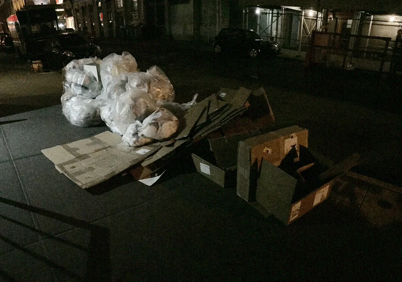  Gustavo. 

 Instagram.com/gustavoluzsousa
@gustavoluzsousa 
