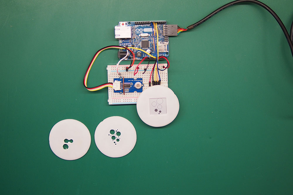 Luke-Thompson_Pollution-Badge_05