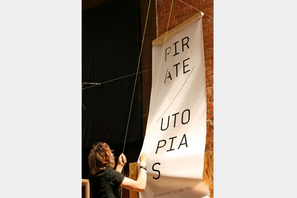 Luke-Thompson_Pirate-Utopias_01