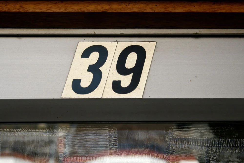 Luke-Thompson_Revelon-Road_11