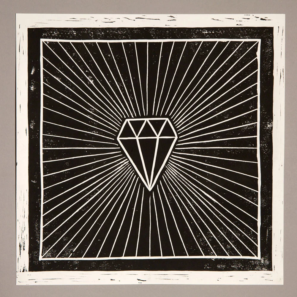 Luke-Thompson_Diamond-Invite_04