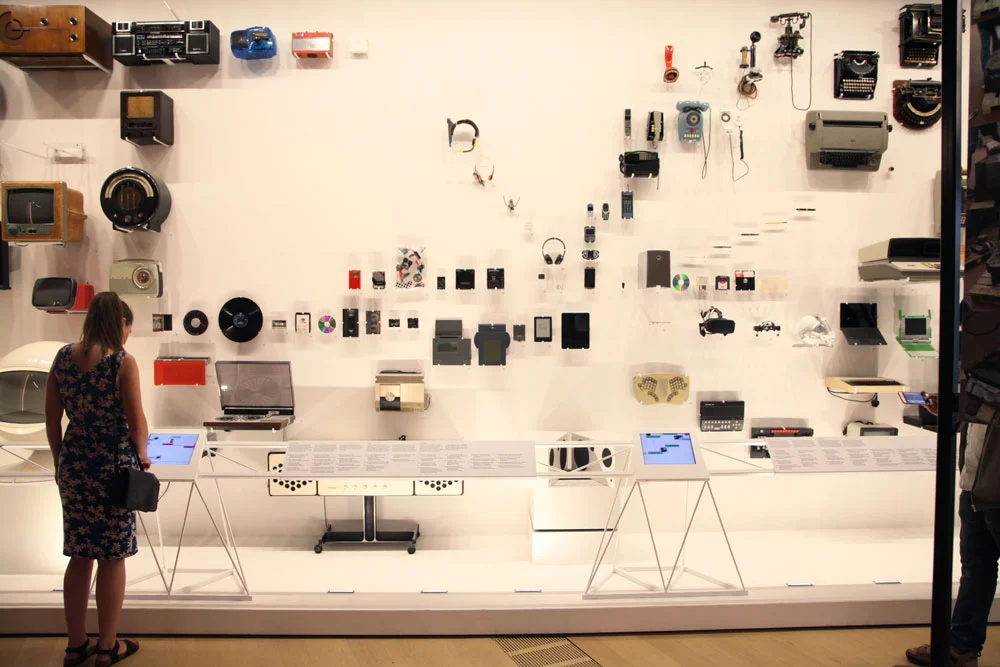 Luke-Thompson_Design-Museum_Evolution-of-Technology_01.jpg