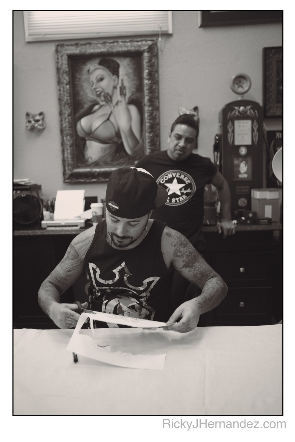 Ricky-J-Hernandez-Portrait-of-Italian-tattoo-artist-Macko-and-Fo