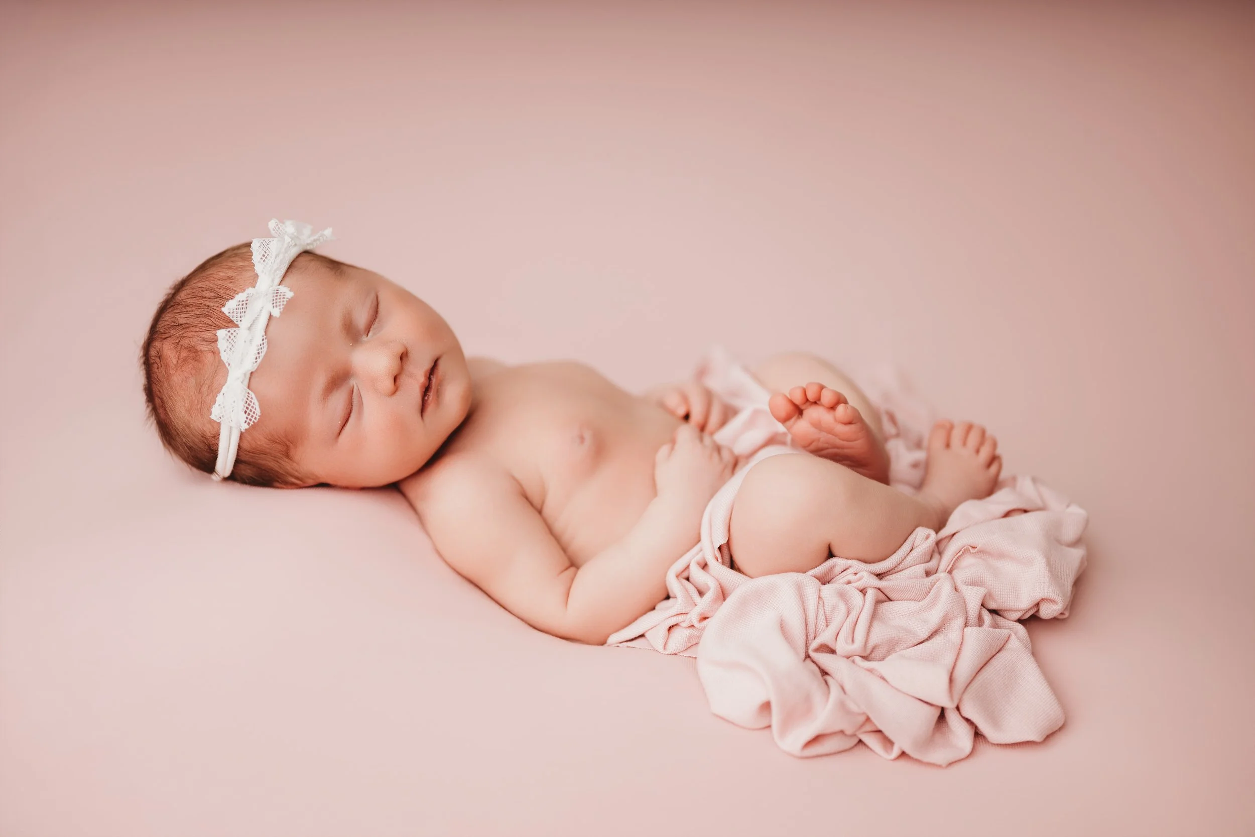 04_24_26_RiverRosePhotoCo_EllaNewbornSession199856.jpg