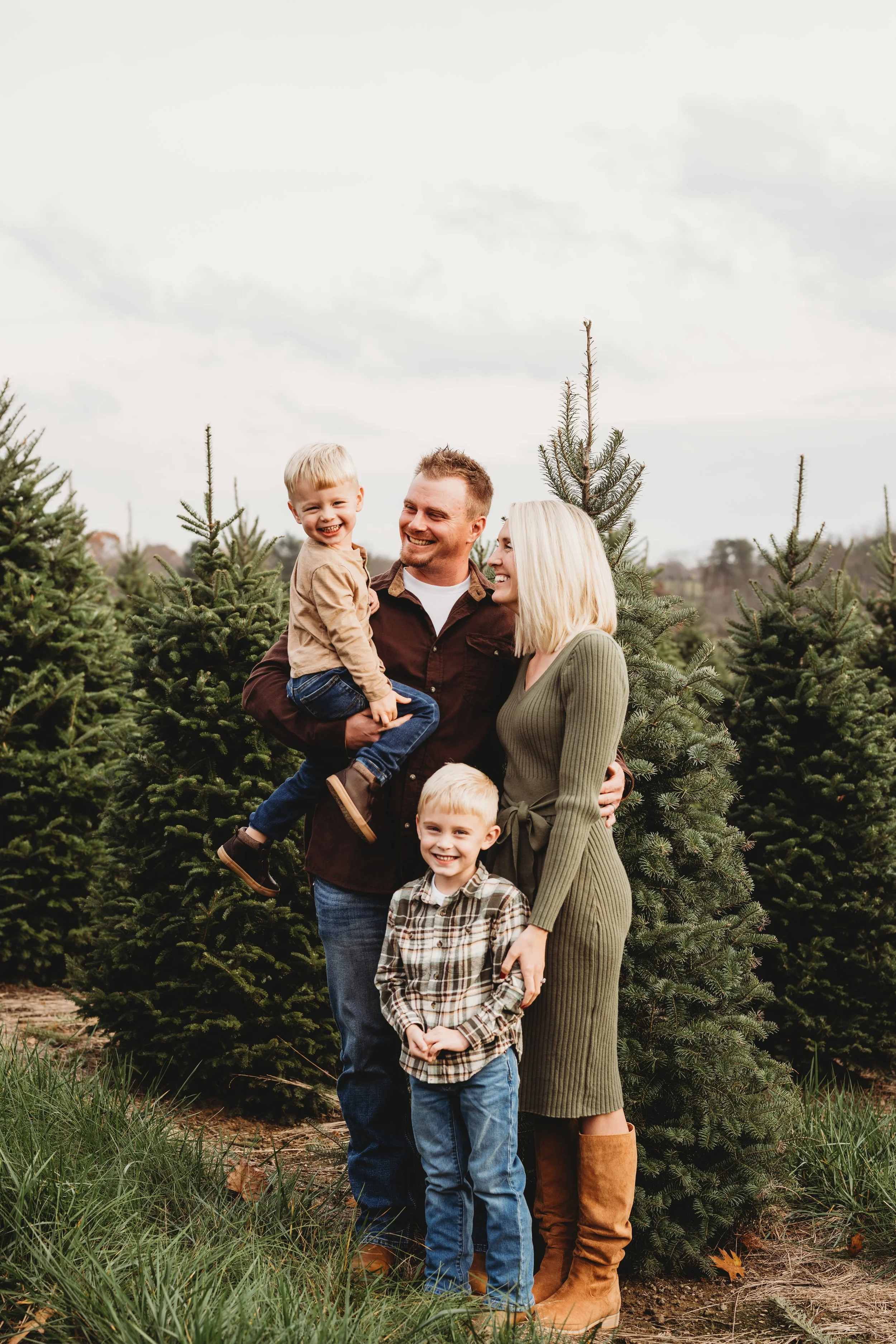 Cranberry twp family photographer, wexford family photographer, pittsburgh family photographer, butler family photographer, cranberry twp newborn photographer, pittsburgh newborn photographer, wexford newborn photographer, butler newborn photographer