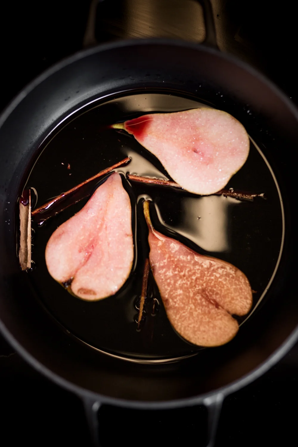 Cucinare_con_vino_boeuf_bourguignon_spaziomateriae_cucinamica_bulthaup_napoli_2019_settembre_photo-64.jpg
