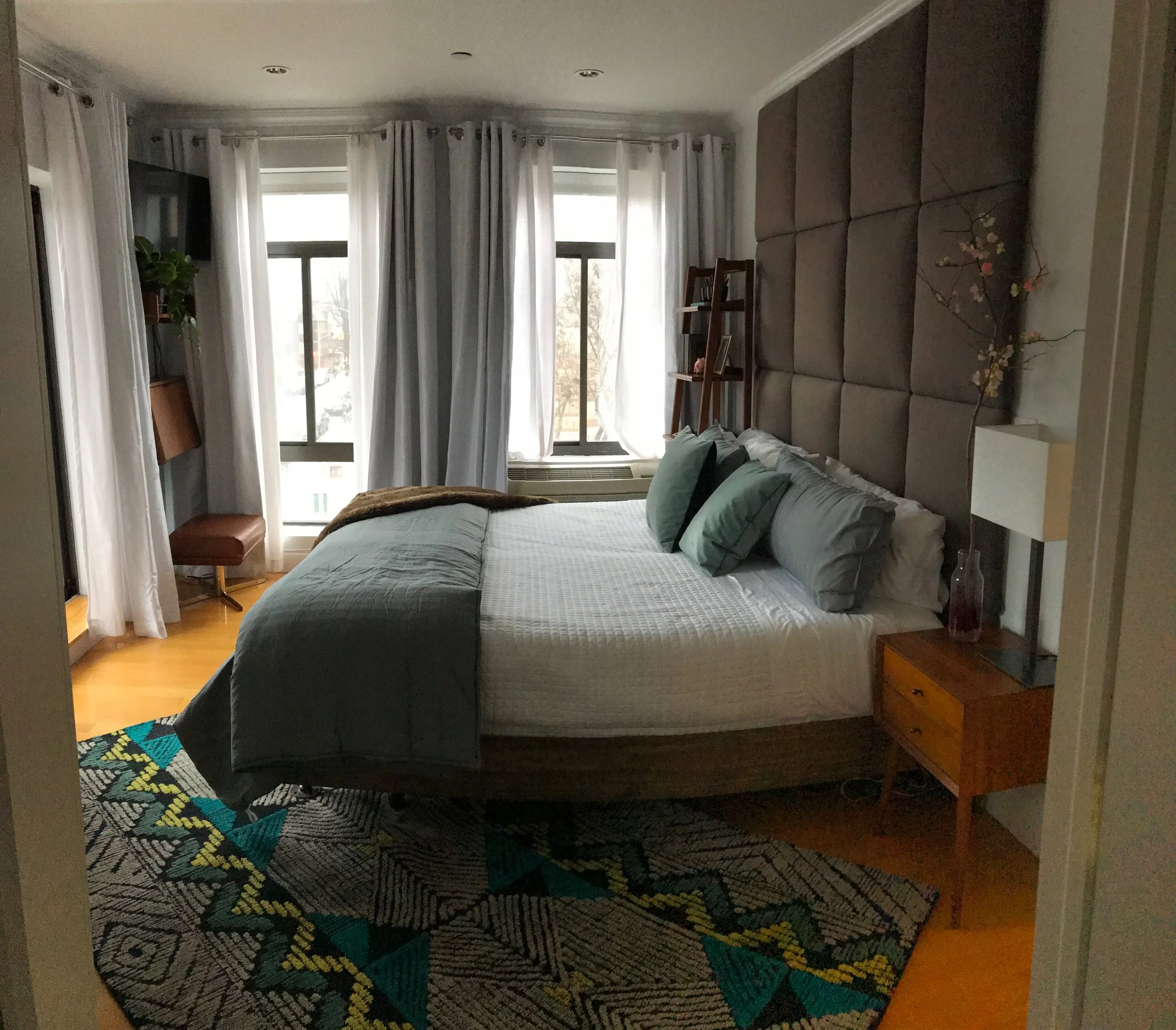  After downsizing from a Park Slope Brownstone into a 1200sf, two-bedroom apartment,&nbsp;this Brooklyn family home went from chaos to cozy in 8-weeks. 