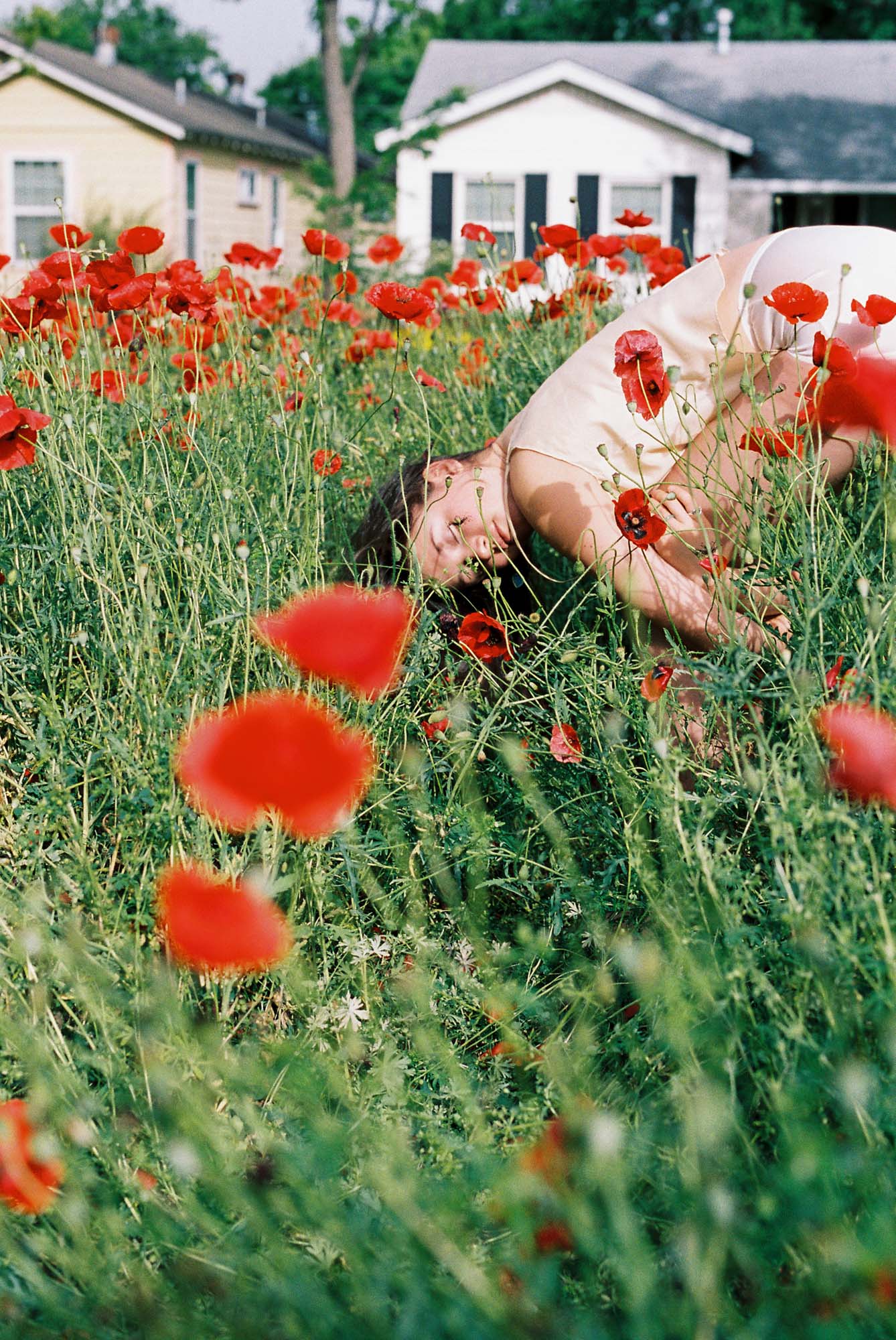 Tender Things - Cathlin McCullough Photography | Model in Red Poppies
