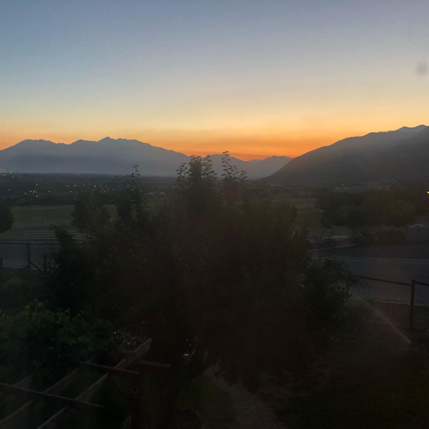 Utah...it&rsquo;s hard NOT to fall in love with this place. We were awakened at 5:30 this morning with this amazing sunrise...right outside our bedroom window!