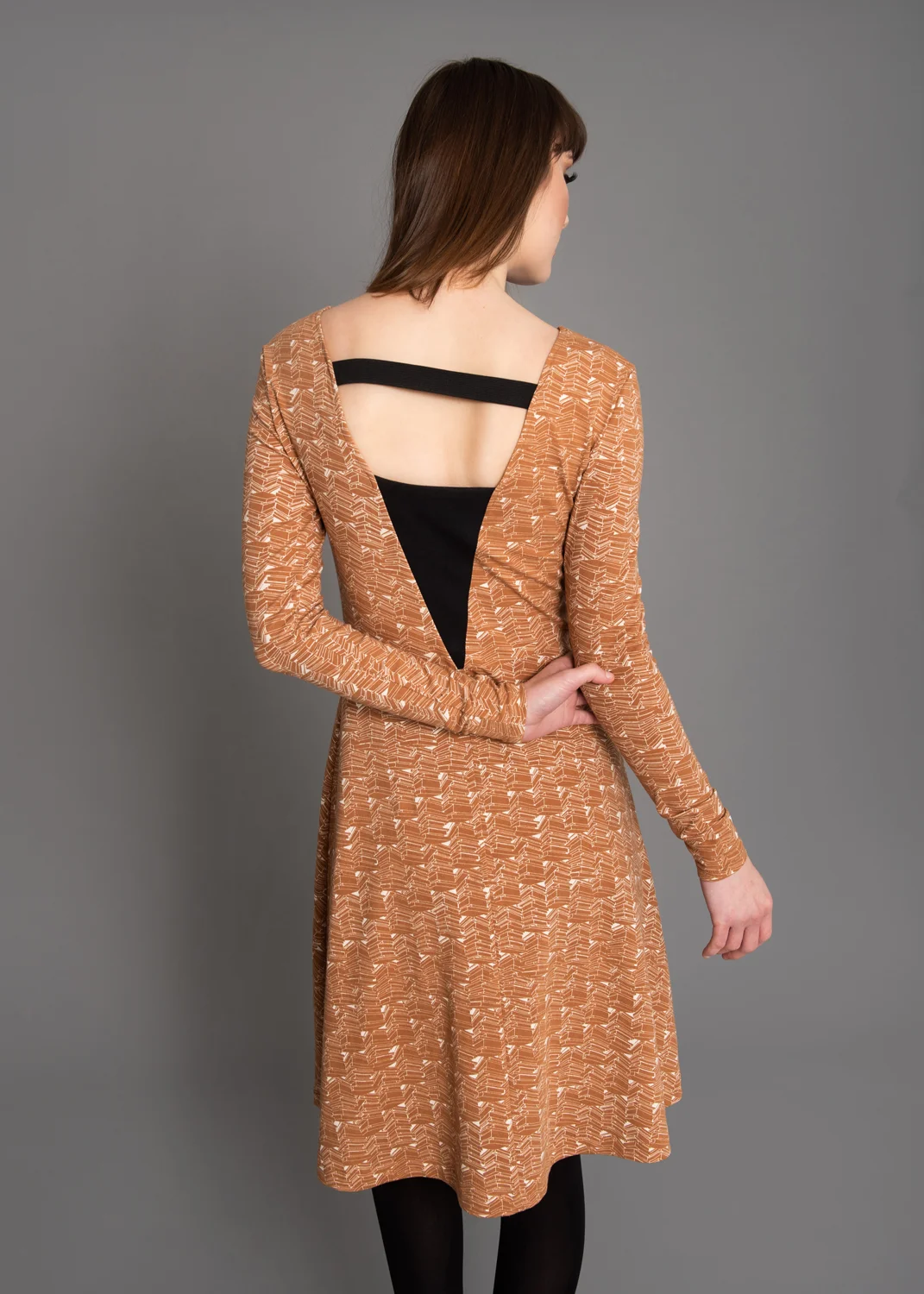 KL_NarrativeDress_back_close.jpg