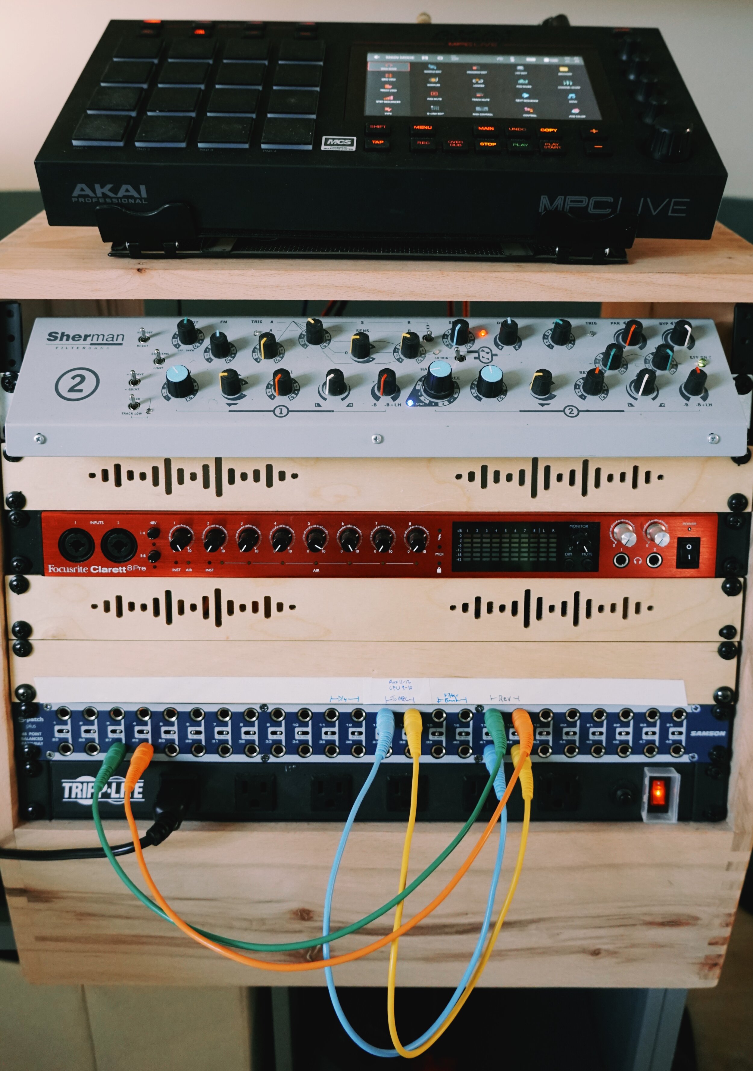 Studio Rack B