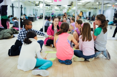 LiveGirls work in small teams and strengthen leadership skills.