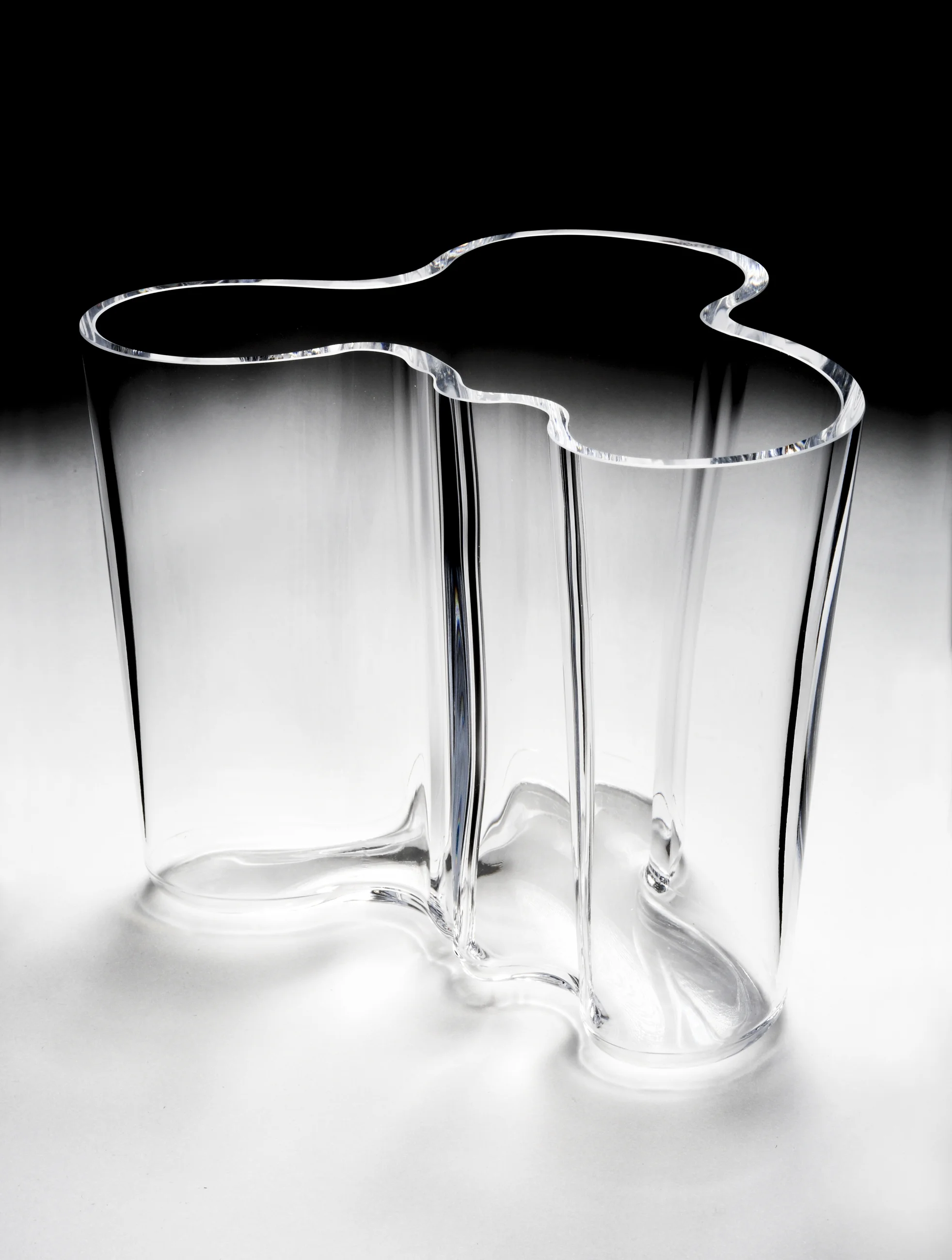 Aalto vase ohne sticker.jpg