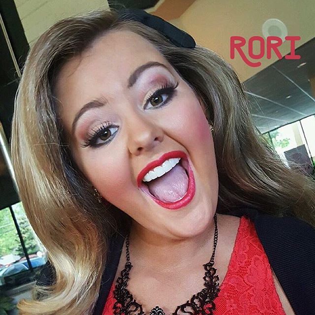 Do whatcha Love...Love whatcha Do!! Rori Rockin her new Unity Smile. #pageantflipper #pageantsmile #unitysmile