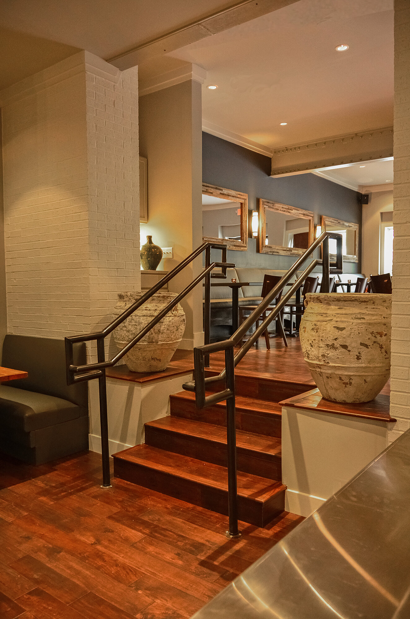 05 Restaurant Staircase Design.jpg