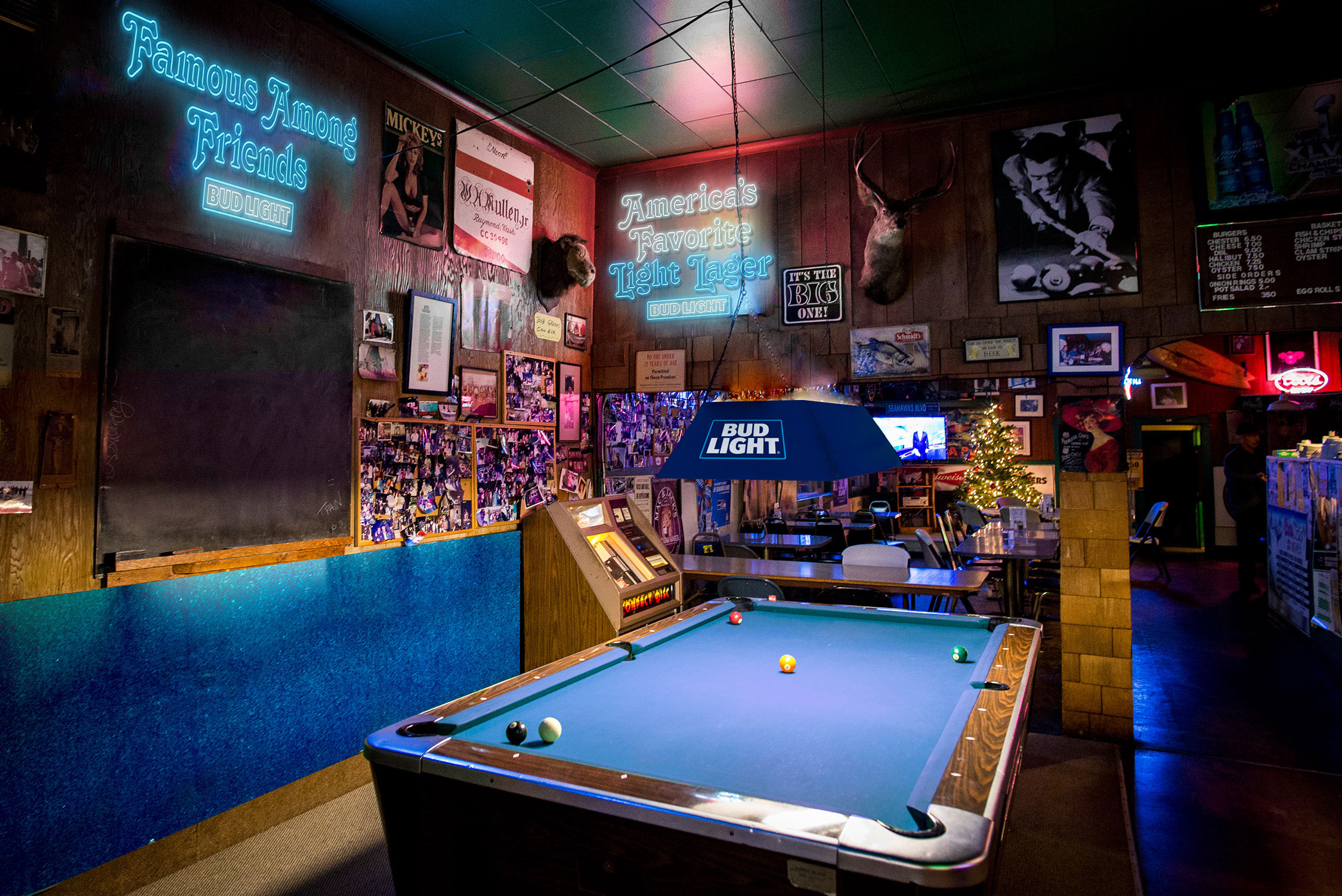 Bud-Light_Dive-Bar.jpg
