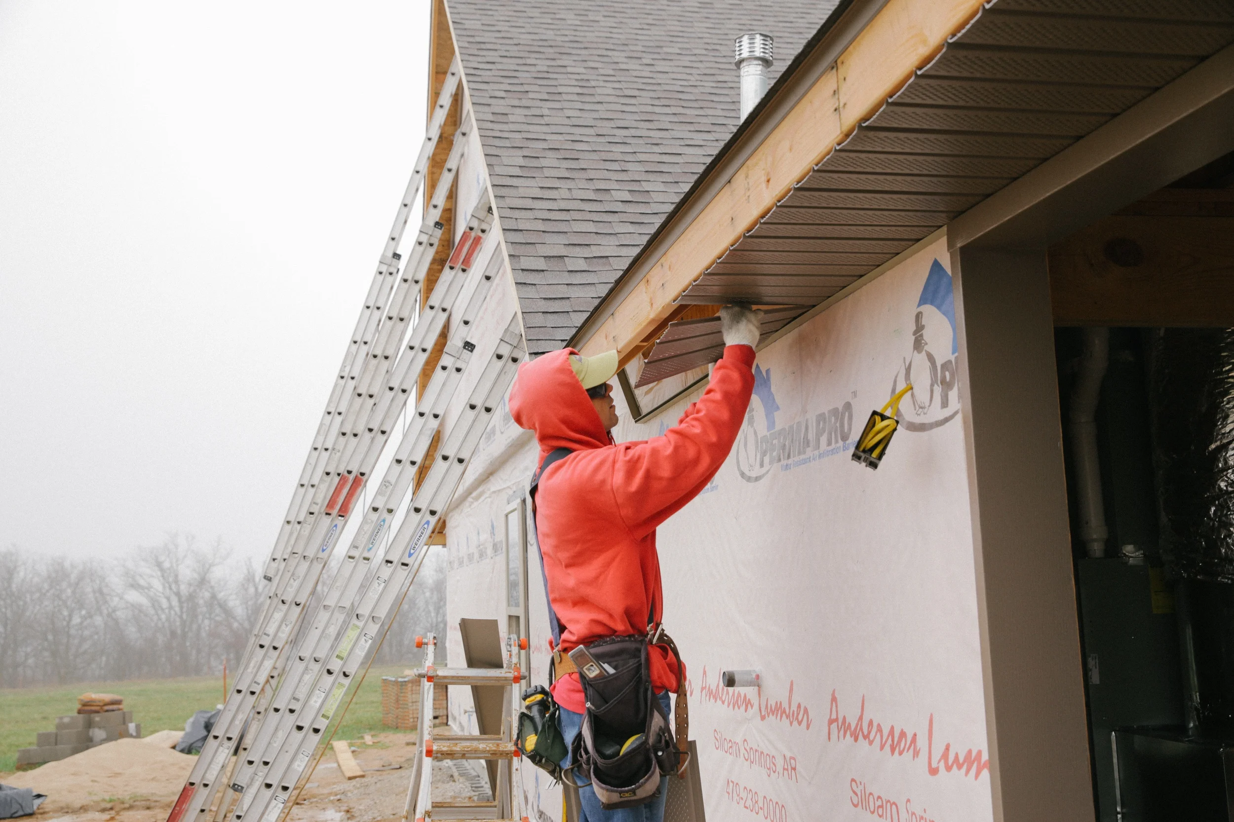 soffit%2Band%2Band%2Bfascia%2Binstallation%2B-%2BHarrison%2C%2BAR.jpg