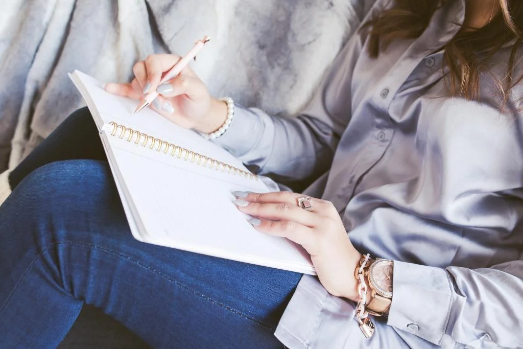 create an opt in gift or lead magnet