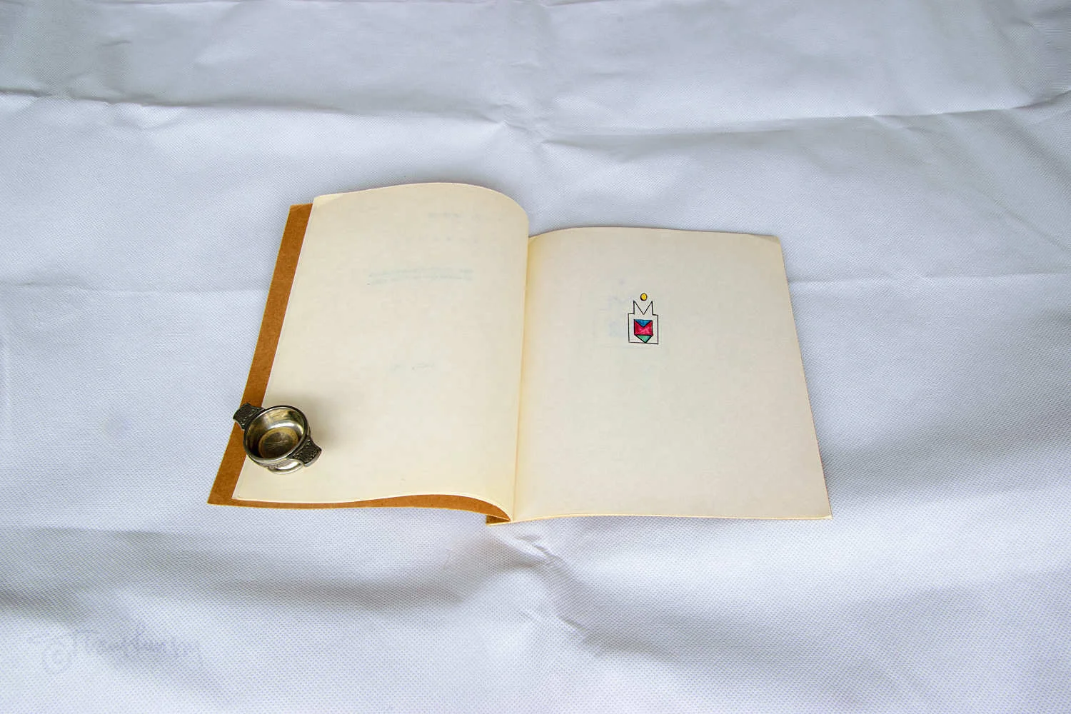 Trimol, pages