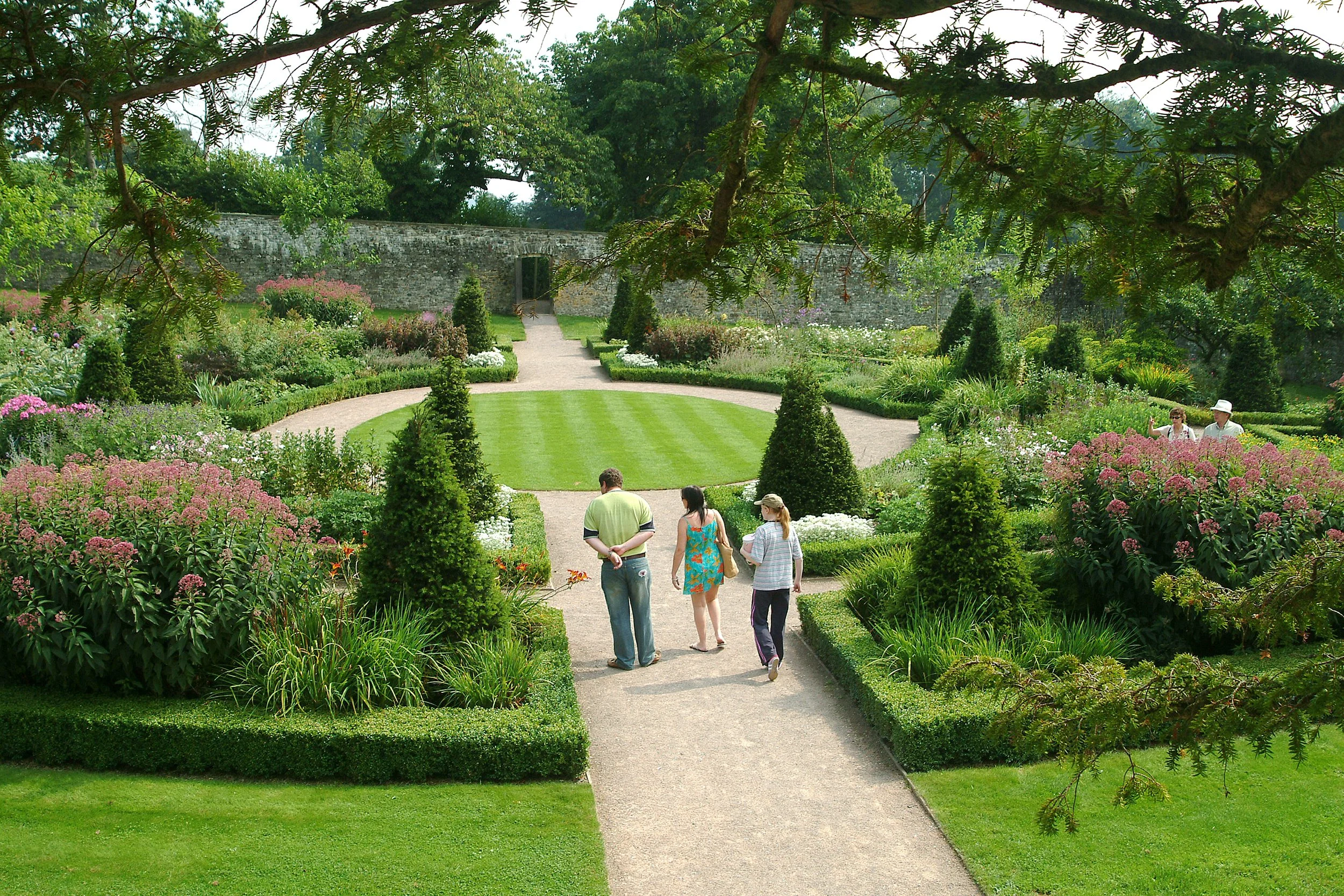 Aberglasney Gardens