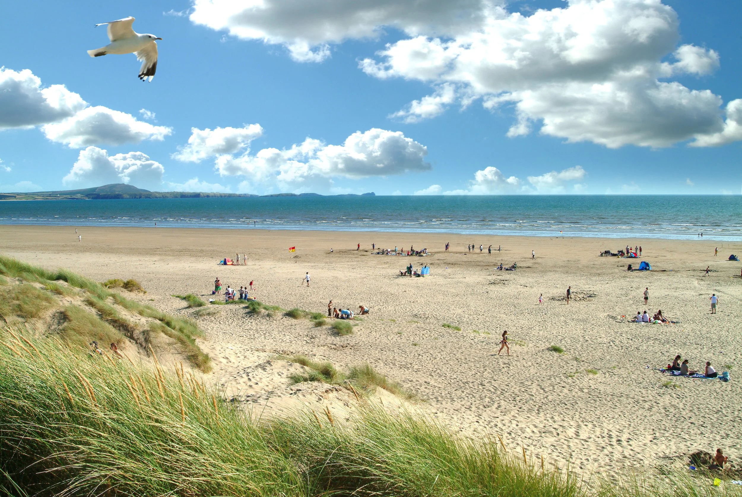 Cefn Sidan Beach