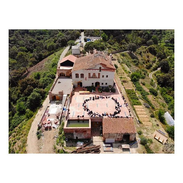 A great pic a few weeks ago.. That&rsquo;s us in a circle down there surrounded by the wonderful forests of @valldauralabs 🙏💚🌳 It&rsquo;s such a joy to be invited and to run workshops here this year.. The core of this innovative project developed 
