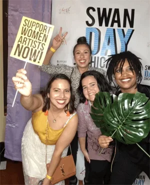 SWAN Day Chicago 2018 featured a SWAN photo booth.
