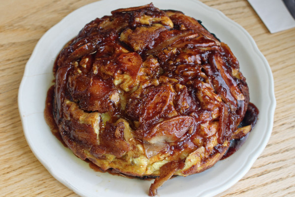 german apple pancake - oven baked with granny smith apples and cinnamon sugar