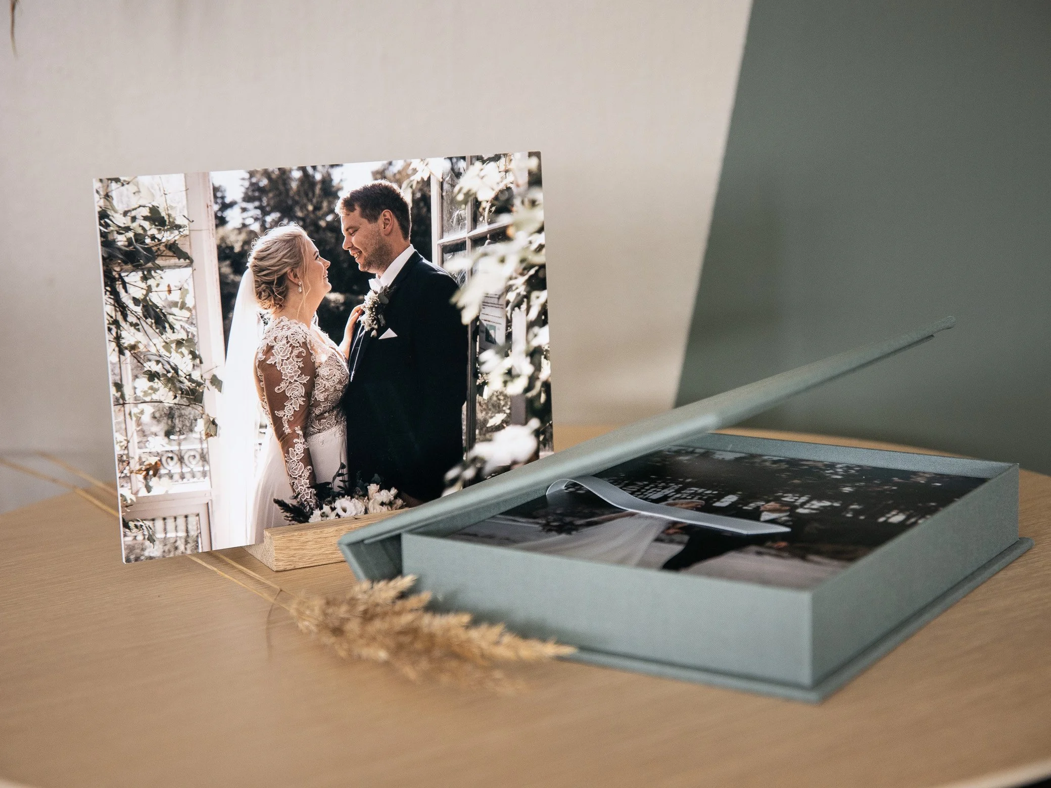 Bildeboks med favorittbildene fra bryllupet i Kristiansand. Fotograf Sødahl