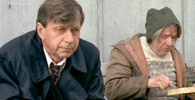 The season where The Cigarette Smoking Man riffs on Forrest Gump .