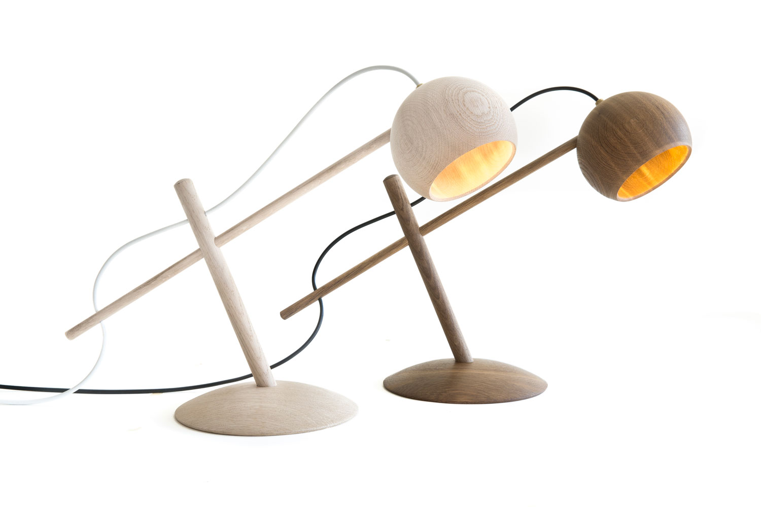 Lune_desk_lamp_03.jpg