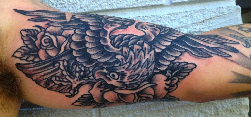 black and grey traditional eagle tattoo, Jae Connor new york city tattoo artist in brooklyn
