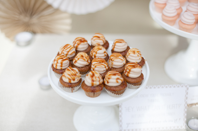  Pumpkin caramel mini cupcakes 