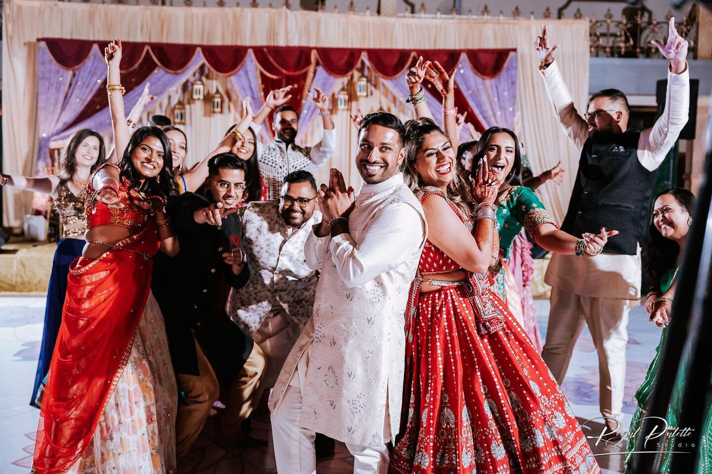 Akshay + Bindi Wedding Series | Sangeet Night 

A night full of love, laughter, and music 💃🕺

.
. 
.
#TumHiHoEvents #THH #indianweddingplanner #indianwedding #indianweddings #desiwedding #desiweddings #southasianweddings #southasianwedding #indianb