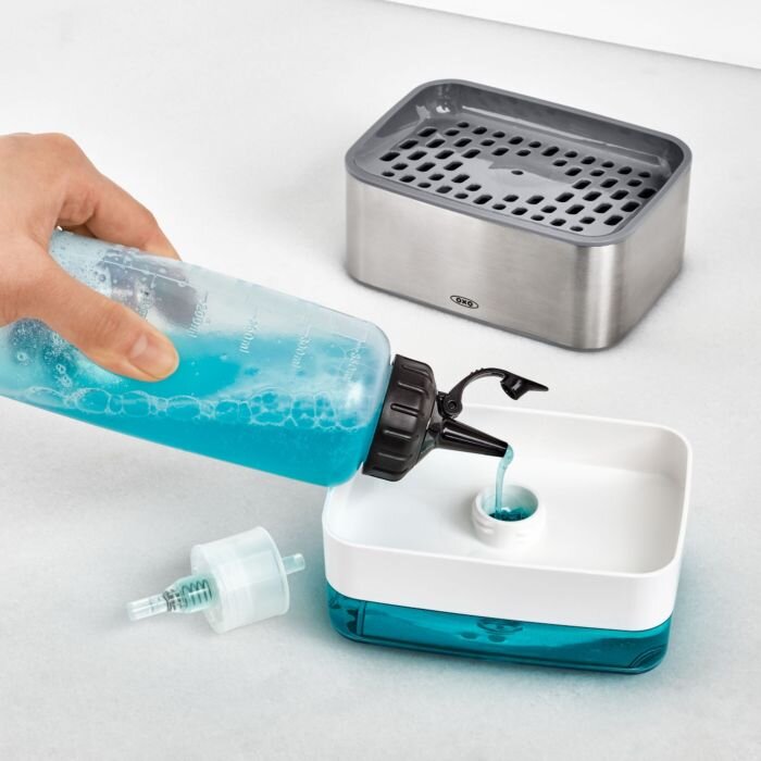 The ventilated sponge holder is elevated for quick drying, while the drip tray underneath catches excess water. The internal soap cap prevents water from mixing into the soap. The Holder comes apart for thorough cleaning.