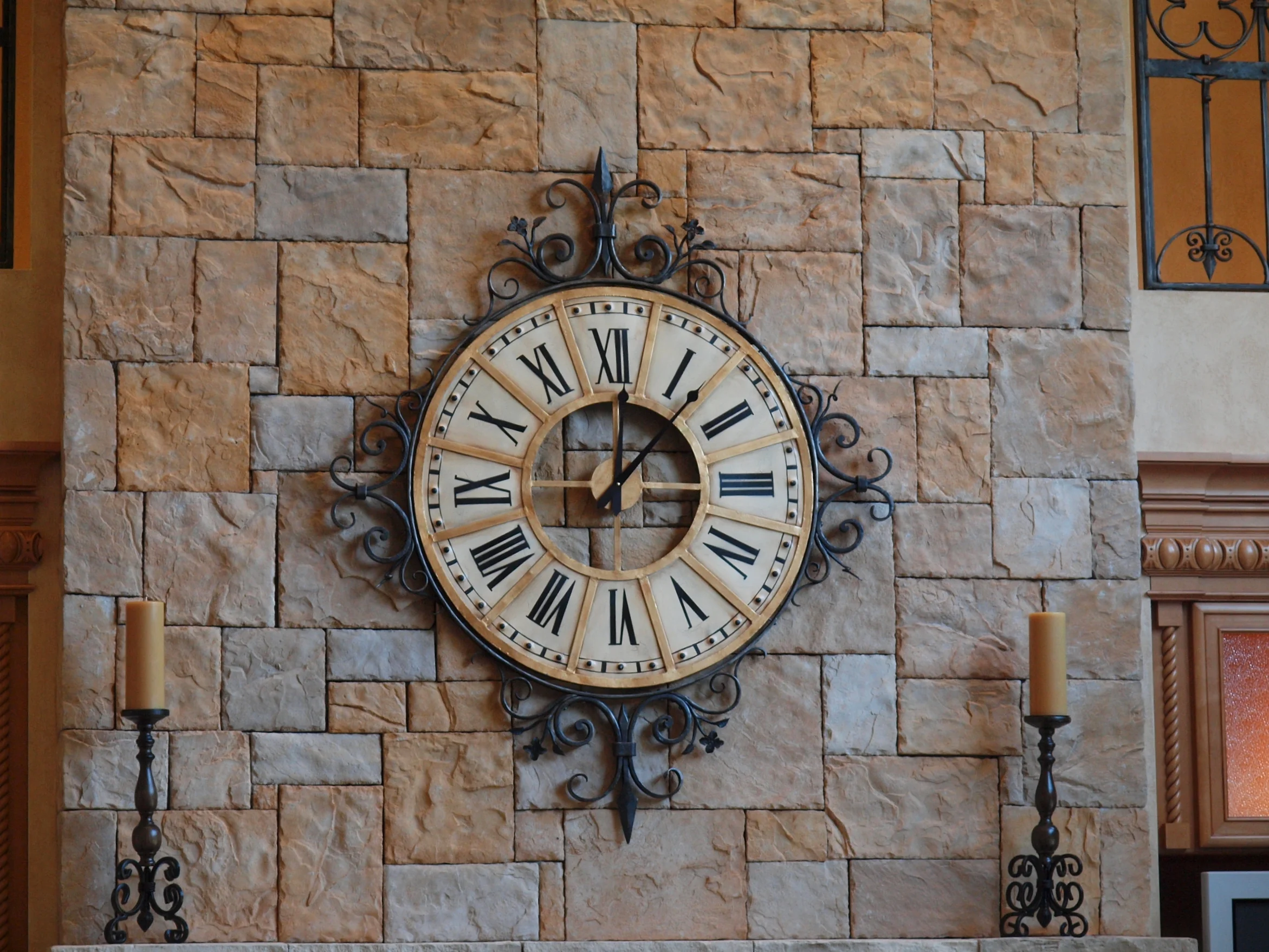 Clock Cipollone1.jpg