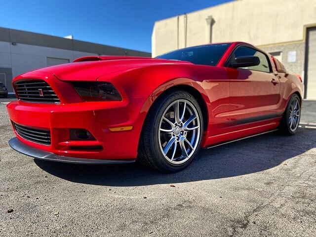 ✨#Mustang came in for a @ceramicpro Annual Inspection with Sport. Detailed by @toptobottom_detailing... We Can Get Your Vehicle Dialed In &amp; Looking NEW Again ✨
&bull;
BOOK APPOINTMENT:
951.775.7662
&bull;
FREE QUOTES:
toptobottomdetailing.com/fre