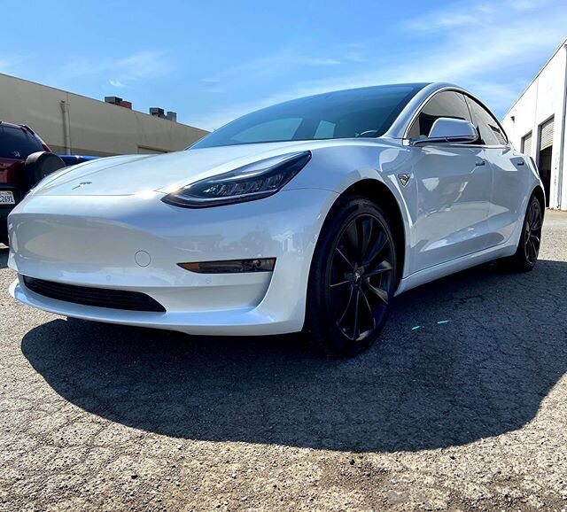 ✨#Tesla came in for a @ceramicpro Silver+ Coating, Full Front PPF, and 30% Nano Ceramic Tint. Detailed by @toptobottom_detailing... We Can Get Your Vehicle Dialed In &amp; Looking NEW Again ✨
&bull;
BOOK APPOINTMENT:
951.775.7662
&bull;
FREE QUOTES:
