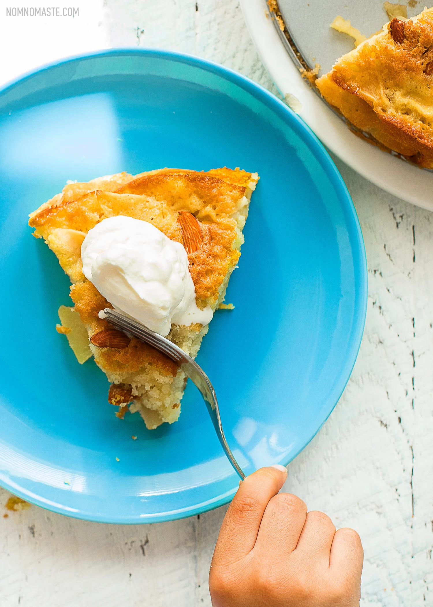 French-Cardamom-Apple-Cake_NomNomaste_4.jpg
