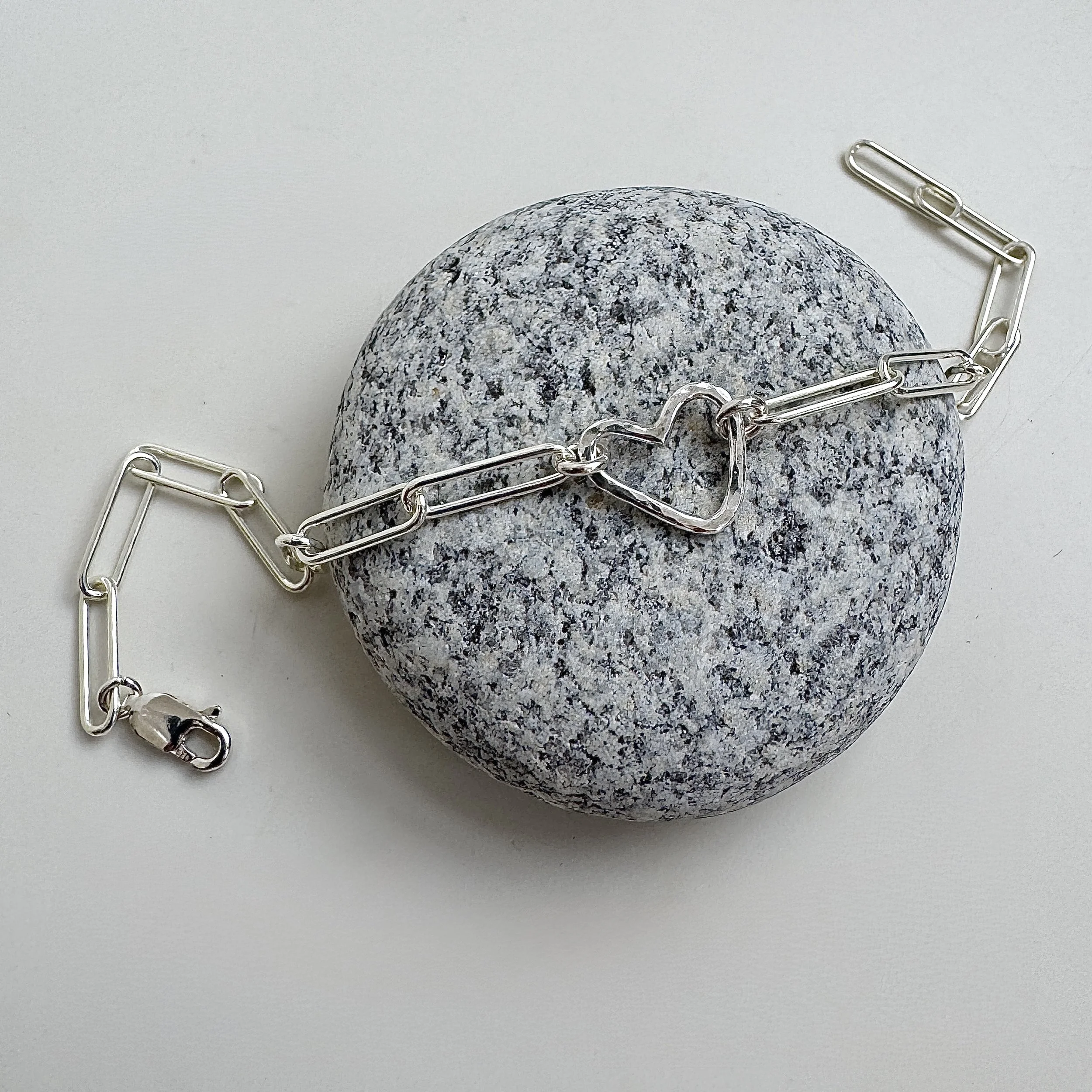 wonky heart/paperclip chain bracelet